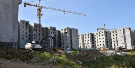 نسبة الأشغال لم تتجاوز 50 بالمائة.. أشغال “563 مسكنا” تساهميا بالسويدانية تراوح مكانها لــ10  سنوات