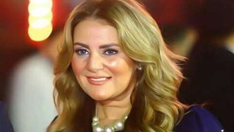 رانيا محمود ياسين: أرفض تجسيد رحلة والدي الفنية