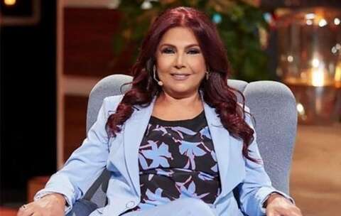 زوج صباح الجزائري عن زوجته: محظوظ أني حافظت عليك لثمانية وثلاثين عاماً