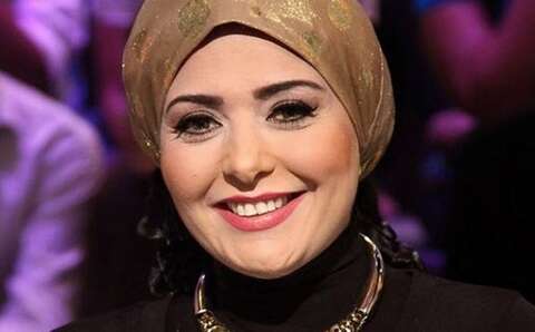 صابرين تعتذر لمحمد صبحي
