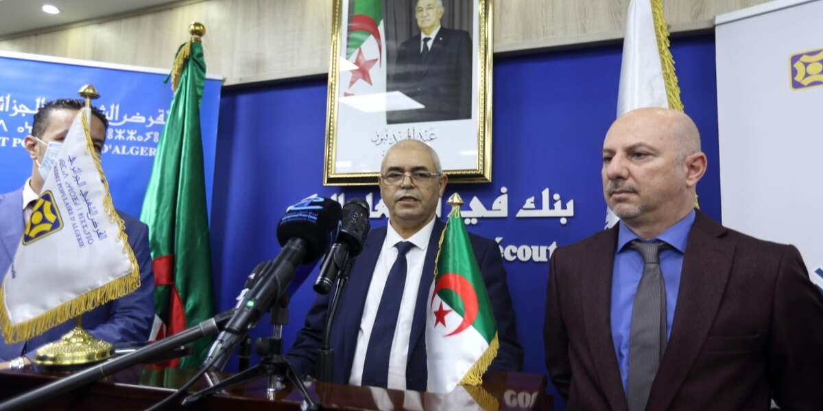 100 وكالة بنكية توفر منتجات الصيرفة الإسلامية
