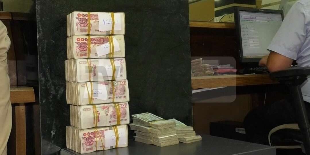 وزير المالية يفتح ملف تخفيض الضريبة إلى مستوى 50 بالمائة