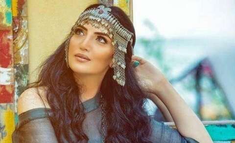 حورية فرغلي تكشف تفاصيل معاناتها: لا أنظر لشكلي في المرآة وكل من وقفت معهم هجروني