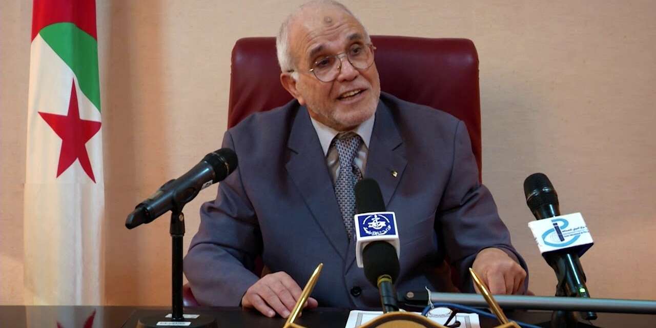 دافع عن قانون الانتخابات الجديد شرفي يؤكد: نظام الكوطة ورأس القائمة كرسا تدخل المال الفاسد في الاستحقاقات السابقة