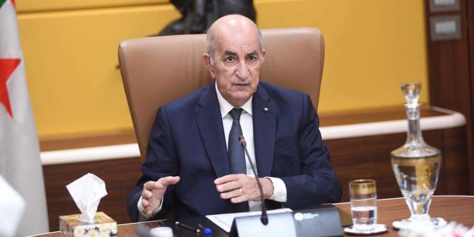 إجتماع لإنعاش وبعث الاقتصاد.. ♦ الرئيس يأمر بزيادة الإنتاج والحفاظ على مناصب الشغل