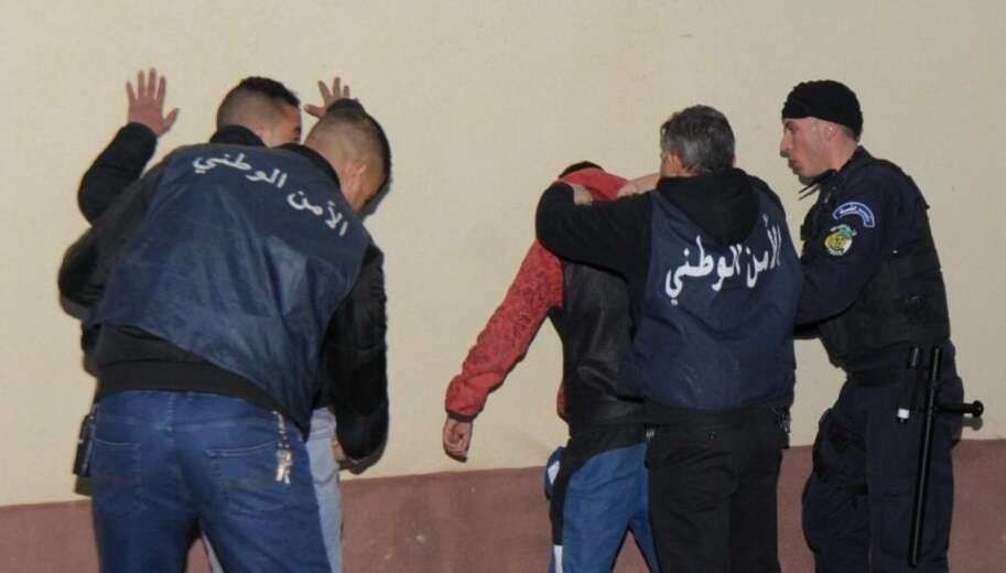 توقيف شخصين يروجان للمخدرات بتيارت