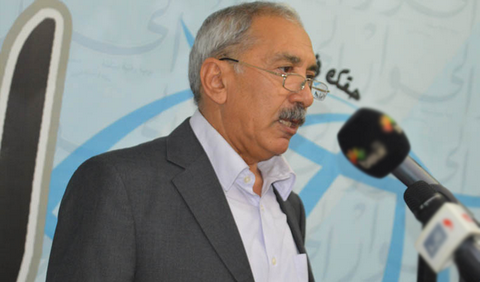 للحديث عن مؤلفه الجديد “قصتي مع الكتابة والصحافة.. وحكايتي مع السياسة”.. الكاتب والإعلامي محمد بوعزارة في منتدى الحوار الثقافي