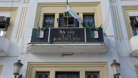تنصيب مستخلف لرئيس المجلس الشعبي البلدي لبئر خادم 