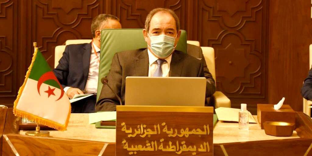 ♦ الجزائر تستنهض العرب لنصرة فلسطين.. ♦ الجزائر تؤكد على موقفها الثابت واللامشروط الداعم لحقّ الشعب الفلسطيني
