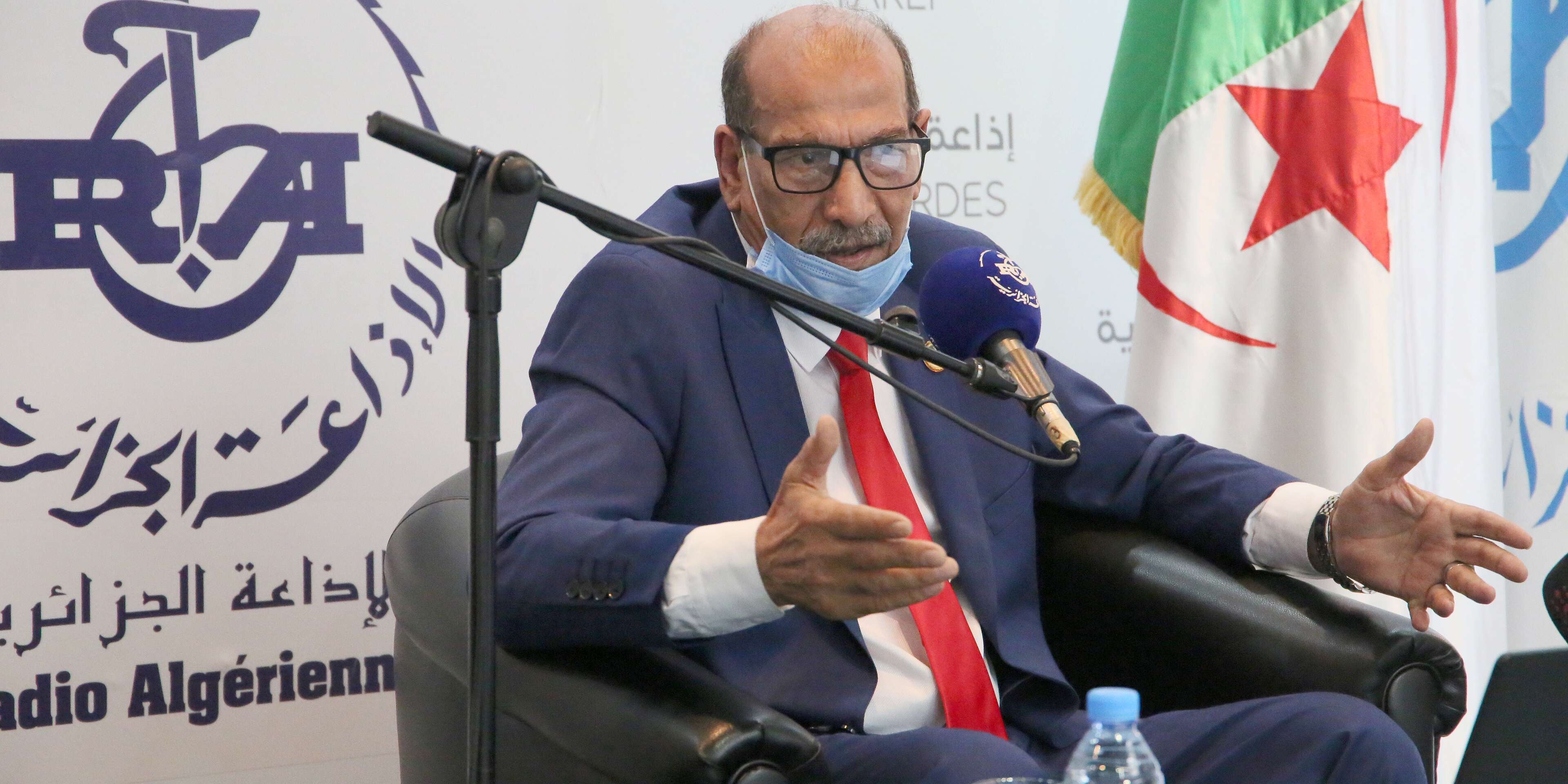 كمال فنيش: الرئيس تبون له إرادة سياسية في استشارة الفاعلين للذهاب لجمهورية جديدة