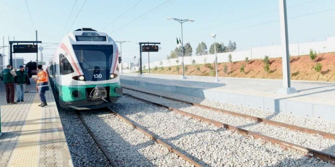 عمليات التخريب تربك مواعيد سير القطارات بضواحي العاصمة