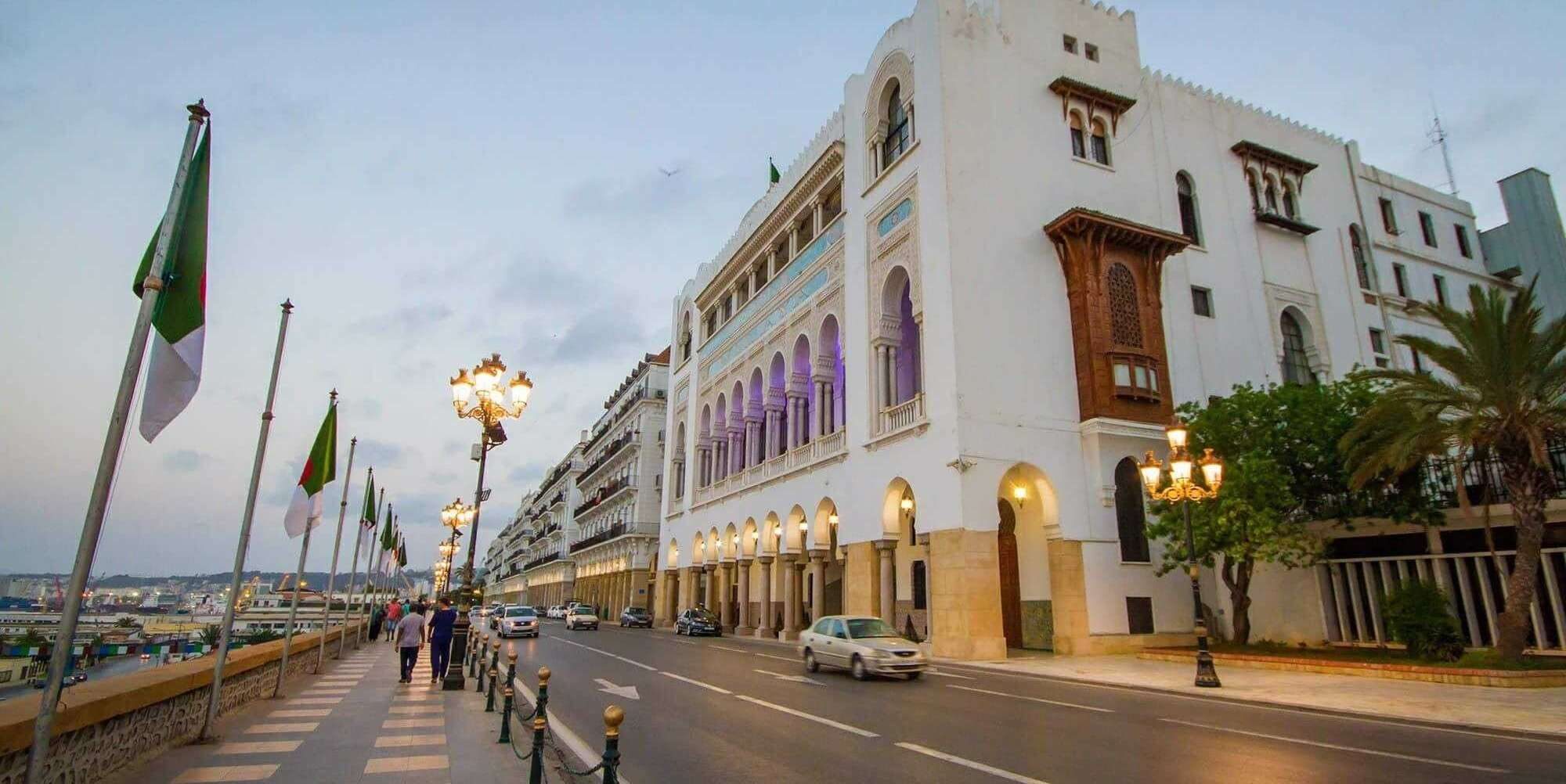 تعديل مواقيت الحجر الصحي بالعاصمة وعدد من الولايات.. و هذه الانشطة المعنية بالعودة لمزاولة نشاطها