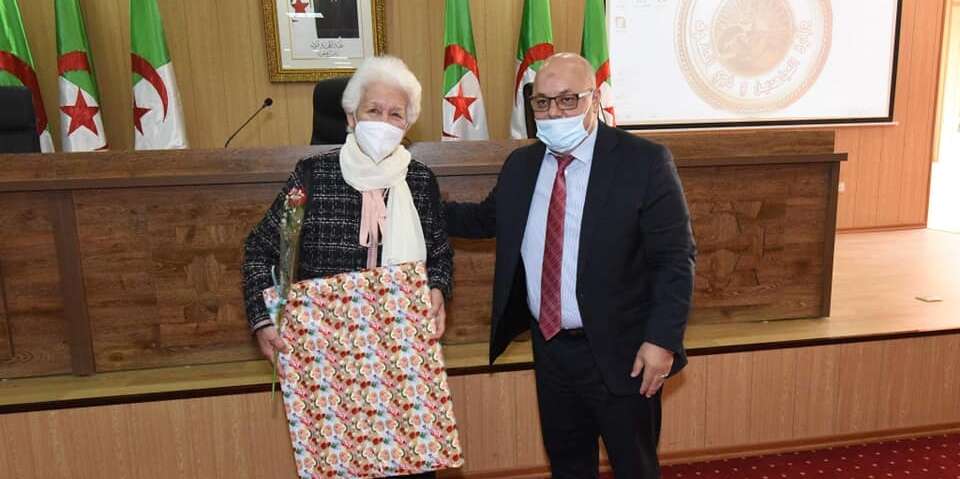 وزارة المجاهدين تكرم المجاهدات وأرامل المجاهدين وبنات الشهداء