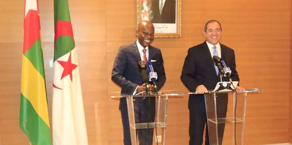 بوقدوم يبدي تطلعاته للاجتماع مع نظيره وزير الخارجية الطوغولي