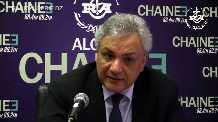 بن باحمد: أولويتنا تشجيع الإنتاج الصيدلاني المحلي والتصدير