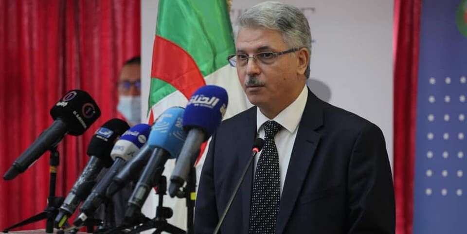 وزير السياحة يبرز أهمية التنسيق للتعريف بآليات الدعم للحرفيين