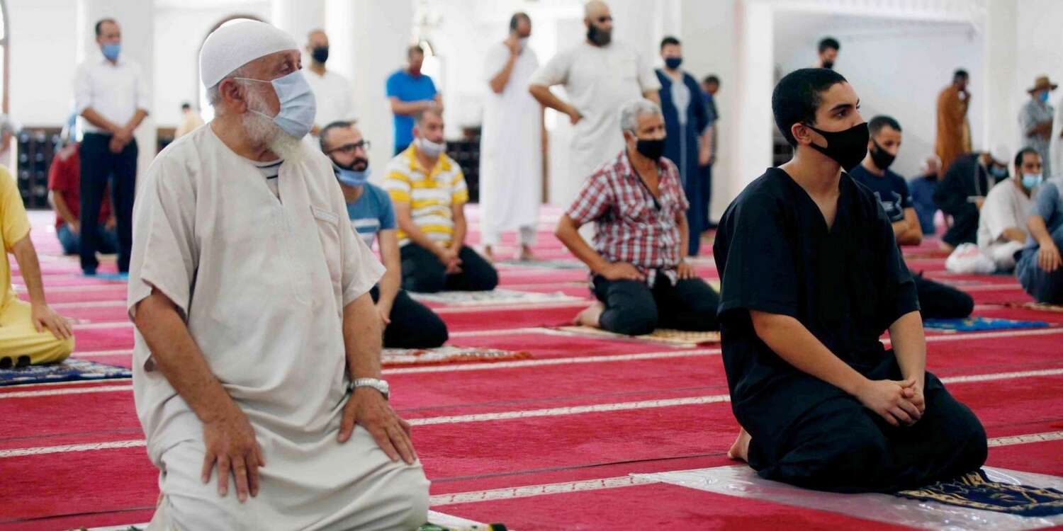 صلاة التراويح في المساجد.. منع الحوامل والمرضعات والأطفال