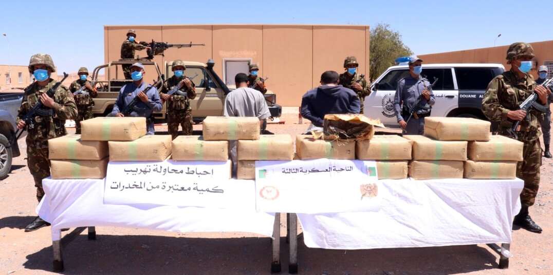 تدمير 15 قنبلة وتوقيف 4 عناصر دعم الجماعات الإرهابية