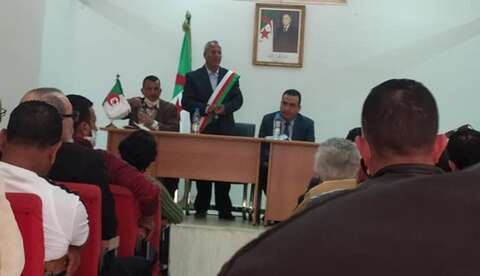 فيما تم تنحية المير السابق بسبب ملف قضائي.. والي ولاية بومرداس ينصب رئيسا جديدا لبلدية تيجلابين
