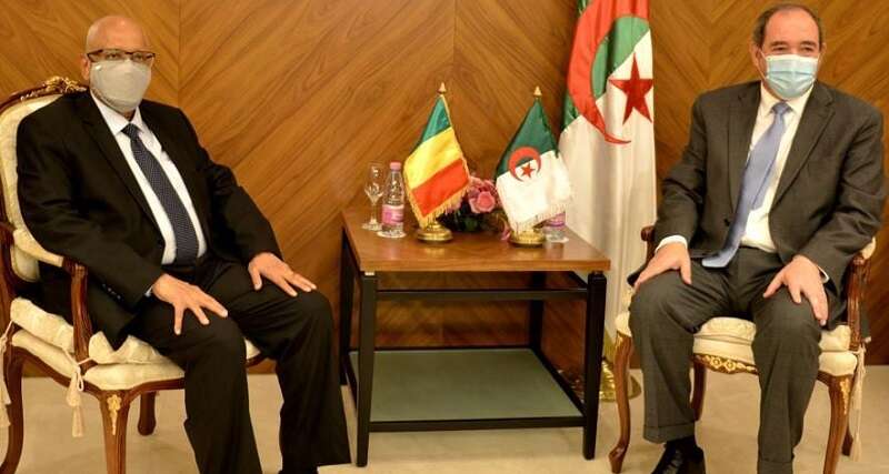 الجزائر تقيم مسار اتفاق السلم بمالي وتدعو لتعزيز الشراكة الاقتصادية بين البلدين 