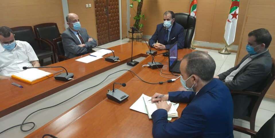 رزيق يأمر بتكثيف الرقابة على الفضاءات التجارية خلال رمضان