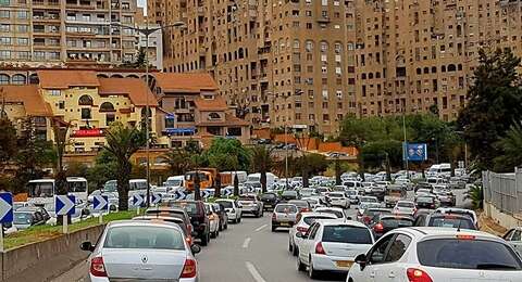 السلطات تتحرك لإيجاد حلول لأزمة المرور بالعاشور