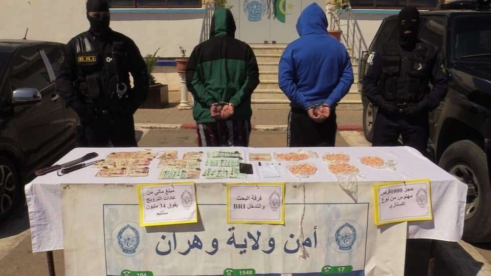 وهران: القبض على عناصر شبكة إجرامية للمتاجرة بالمخدرات