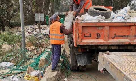 سكان عين البنيان مستاؤون من الردوم ومخلفات مؤسسات الأشغال