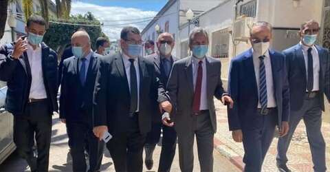 وزيرا الصحة والعمل يزوران المجاهدة بوحيرد في المستشفى