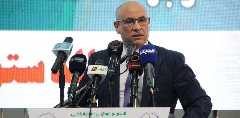 زيتوني: أبواق فرنسا بالجزائر تعمل على استهداف مؤسسة الجيش