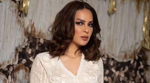 بعد أزمتها مع حلا الترك .. منى السابر تصاب بالمرض