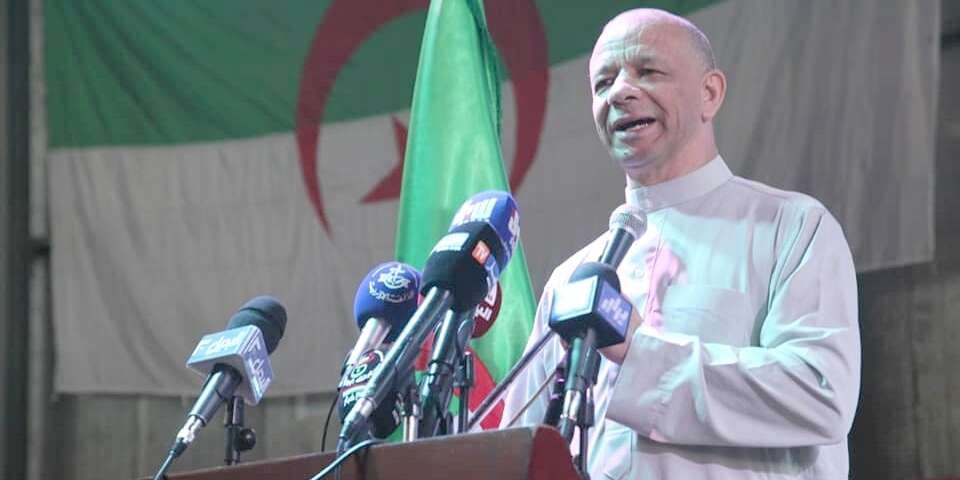 عبد القادر بن ڤرينة: بقايا العصابة لا زالوا موجودين في بعض دوائر الدولة