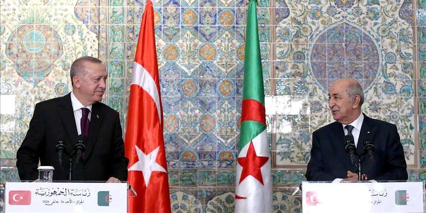 رئيس الجمهورية يتلقى مكالمة هاتفية من نظيره التركي رجب طيب أردوغان