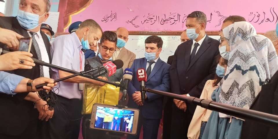 الأمين العام لوزارة التربية يعطي إشارة انطلاق امتحان شهادة التعليم المتوسط