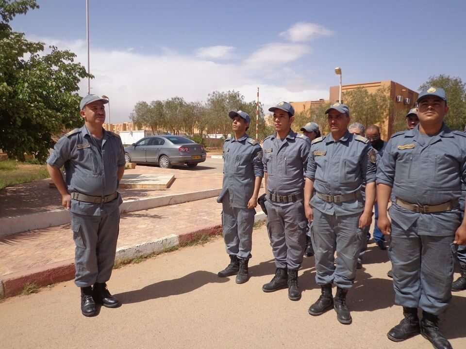 حجز كميات كبيرة من العجائن الأجنبية المهربة على الحدود الشرقية  
