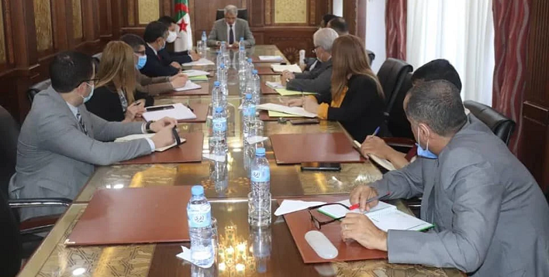 بوغازي يدعو إلى إنجاح موسوم الاصطياف  