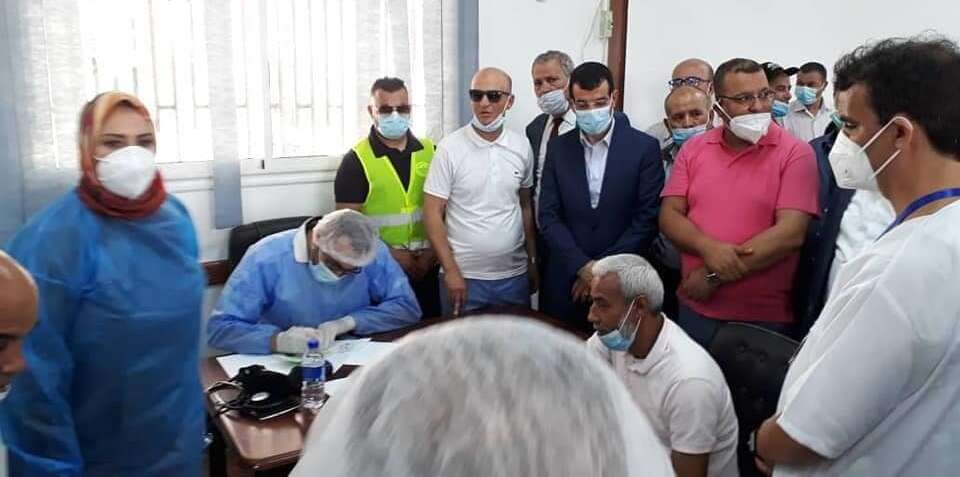 اتفاق بين الاتحاد العام للعمال الجزائريين ووزارة الصحة لتلقيح العاملين وعائلاتهم