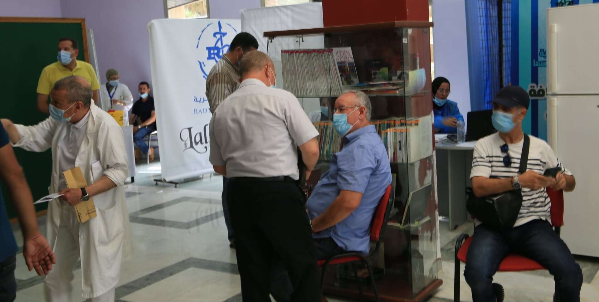 للحد من انتشار جائحة كورونا.. التلفزيون الجزائري ينظم يوما مفتوحا للتوعية بأهمية التلقيح ضد كوفيد-19