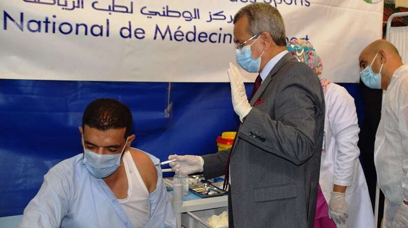 انطلاق حملة تلقيح لفائدة 47 ألف عامل بقطاع الشباب والرياضة