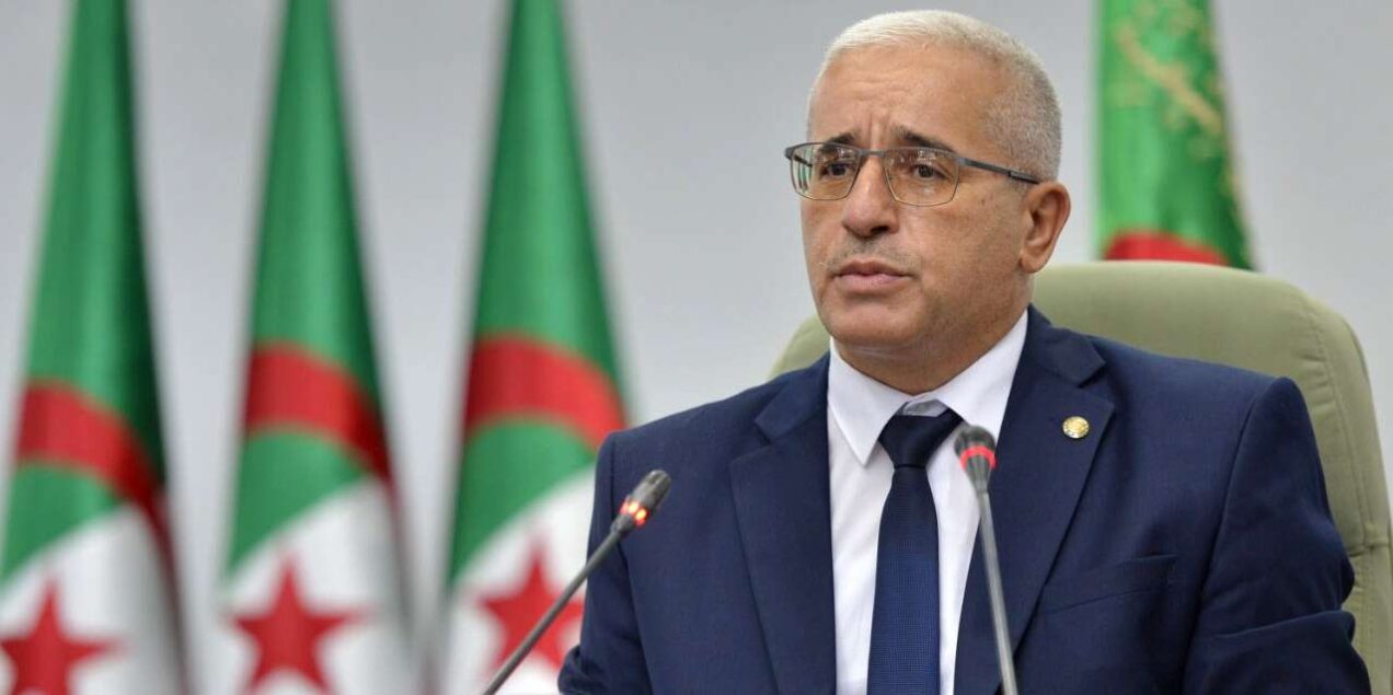 ثالث رجل في الدولة يعزي عائلتي الجنديين الشهيدين