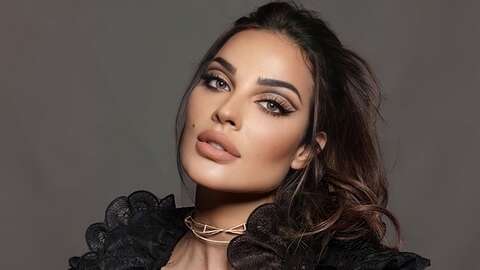 نادين نسيب نجيم توجّه رسالة حادة: “تباً لمجتمع ذكوري”