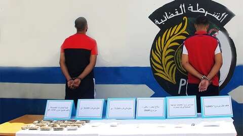 حجز قرابة كيلوغرام من القنب الهندي واسترجاع مبلغ مالي ببراقي