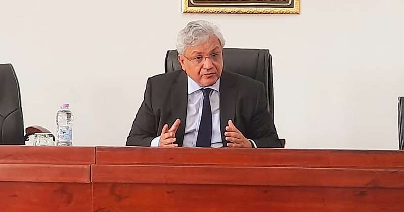 بن باحمد: مصنع رايانوكس سينتج 100 ألف لتر أكسجين يوميا