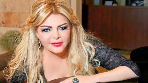 بتصريح أثار استياء البعض ولقي تأييد آخرين.. فلة الجزائرية تمدح نفسها: أنا الجزائر والصوت المعبر عنها