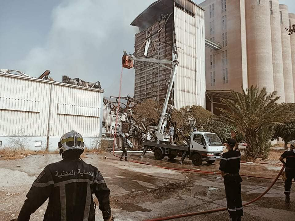 الحماية المدنية تسيطر على حريق مطاحن أريس بباتنة