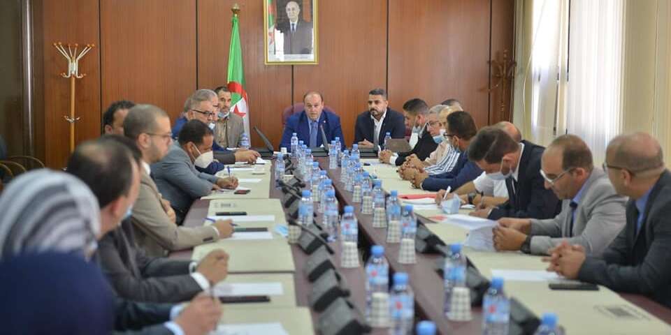 لجنة الشؤون القانونية بالبرلمان تثبت عضوية ثلاثة نواب جدد