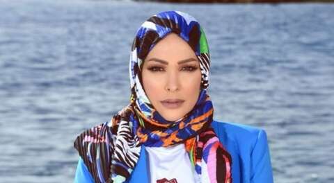 أمل حجازي تثير الجدل بدفاعها عن الكلب