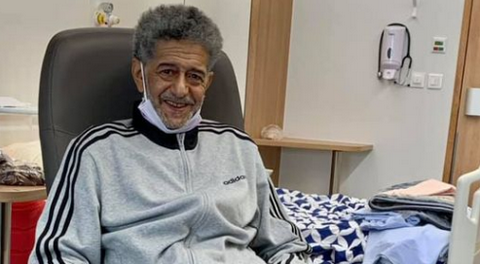 صالح أوڨروت بخير ويواصل رحلة العلاج بفرنسا