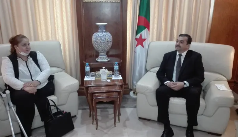 عرقاب يستقبل البطلة الرياضية البارالمبية نسيمة صايفي