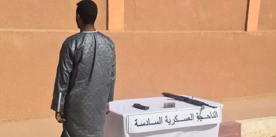 إرهابي يسلم نفسه في برج باجي مختار